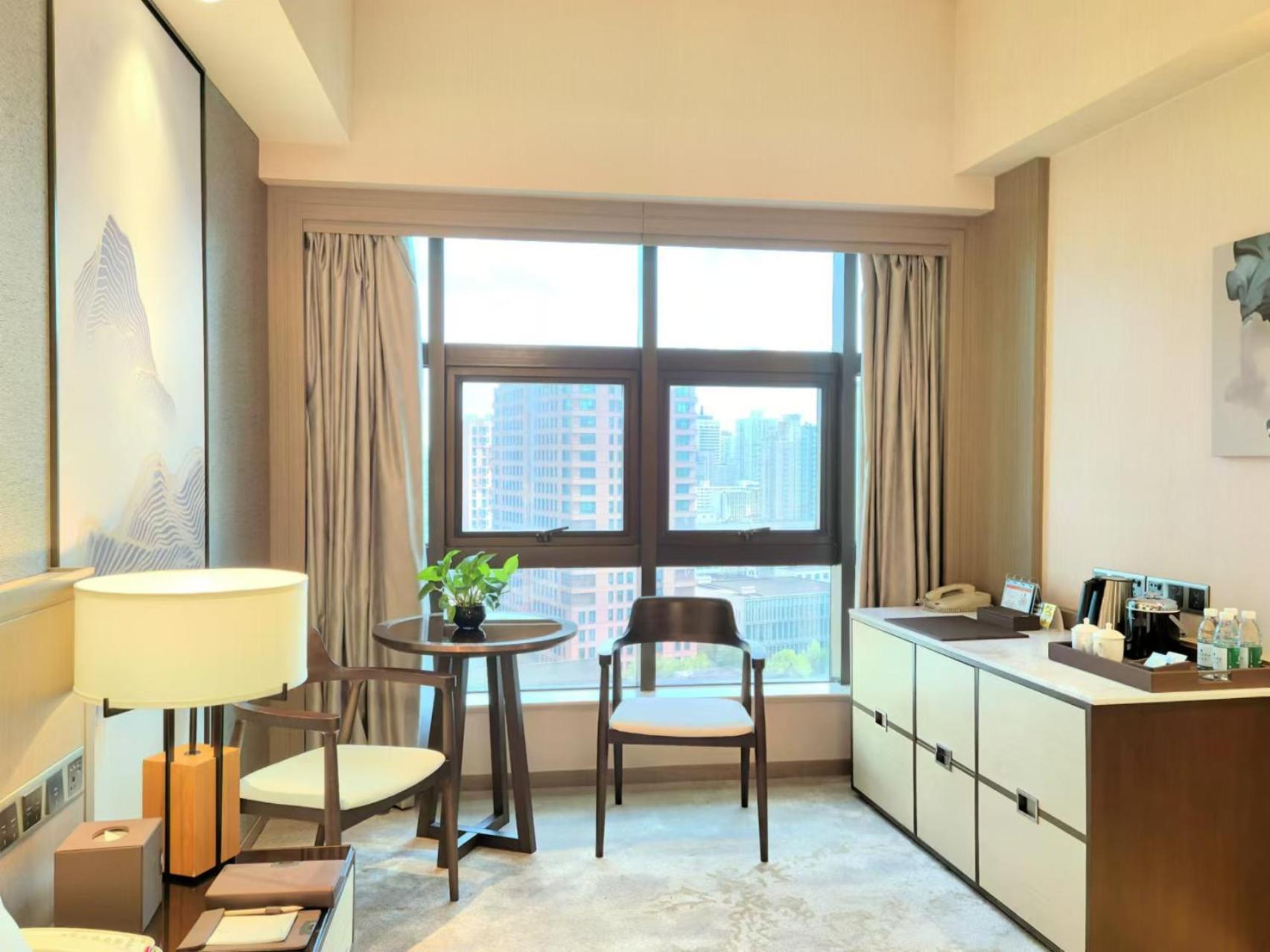 Jin Jiang Pine City Hotel Shanghai Exteriör bild