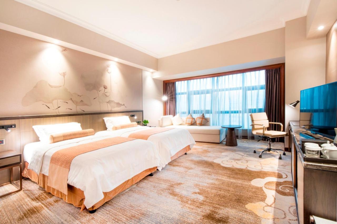 Jin Jiang Pine City Hotel Shanghai Exteriör bild
